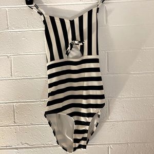 Abercrombie one piece swim suit